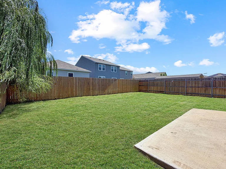 145 Miracle Dr — Photo 19