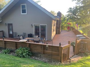 28801 Rustic Village Ln, Richland Center, WI 53581