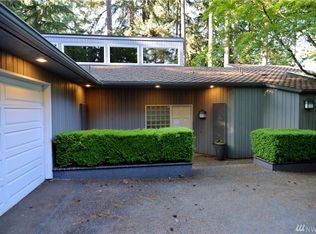 9412 SE 54th St, Mercer Island, WA 98040