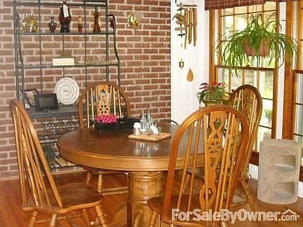 Breakfast Room