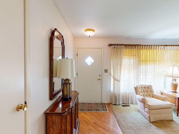 5th image of 8602 N Oketo Ave