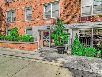 3520 Tryon Avenue #706 image 1 of 29