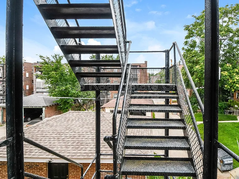 753 Leland Ave #2F — Photo 10