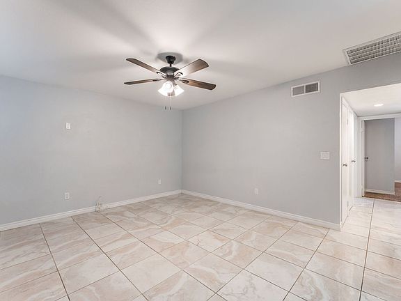 5th image of 2732 Eldora Cir APT A