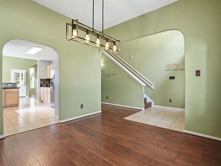 326 Wild Bird Dr — Photo 6