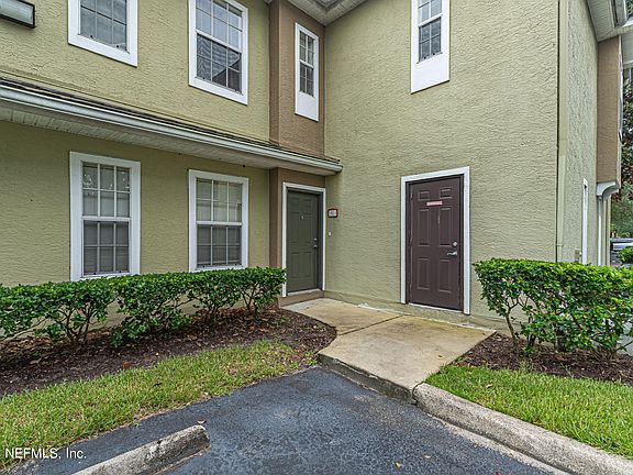 2nd image of 10075 GATE Parkway N #1814