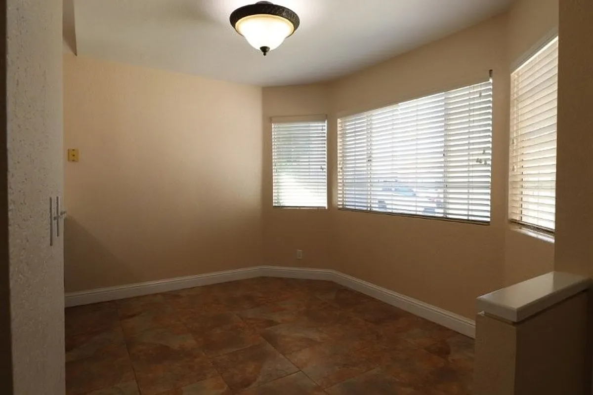 Building Photo - 516 San Lino Ct