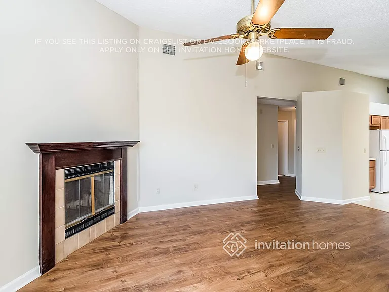 409 Filmore Dr — Photo 4