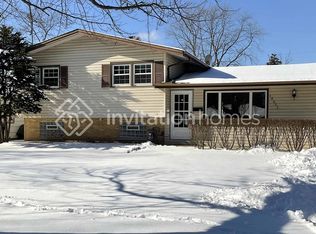 18922 Greenbay Ave, Lansing, IL 60438