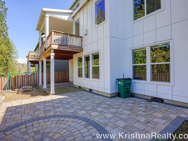 16685 NW Crossvine St — Photo 34