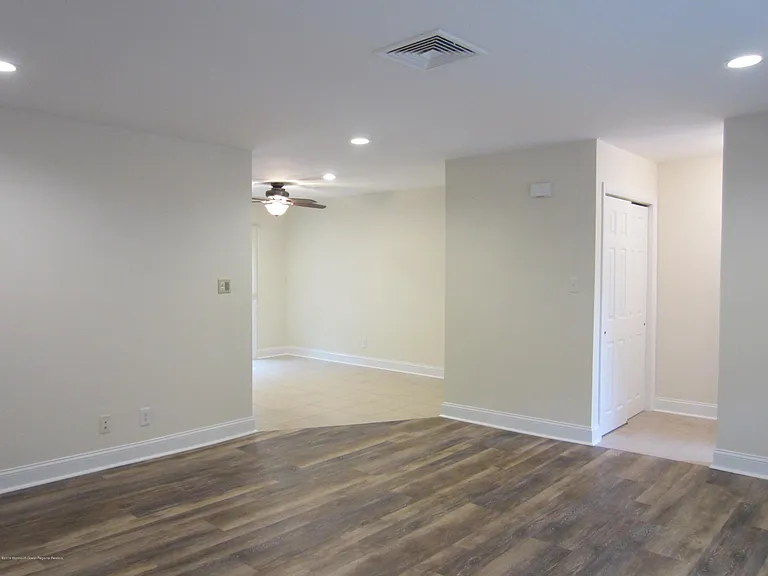 22 Lasatta Ave #2B — Photo 11