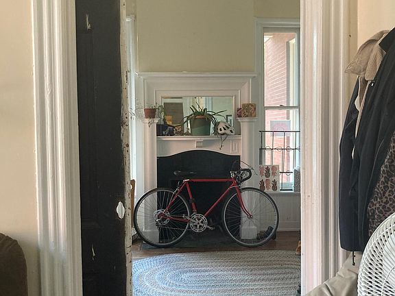 4th image of 1000 Park Ave APT 1
