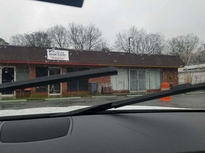 2nd image of 2340 Diane Ave