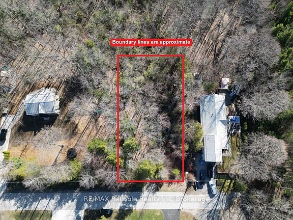 2nd image of 28 George St