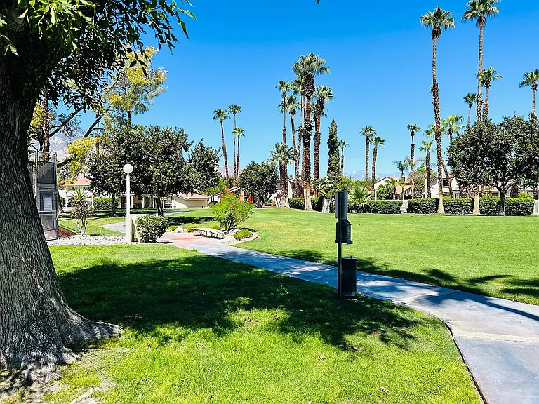 6135 Montecito Dr #5 — Photo 24