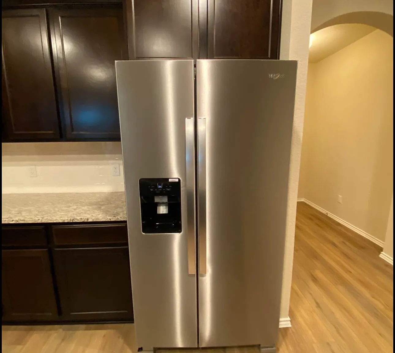 3 bed, 2150 sqft, $2,300 — Photo 3