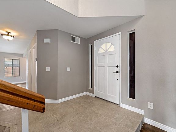 4th image of 41917 Shorewood Ct