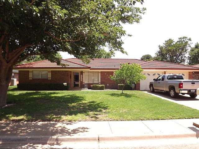 1st image of 1708 E Carter Dr