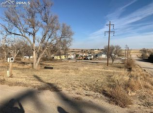 809 Navajo Ave, Simla, CO 80835