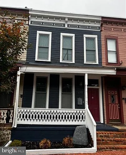 1248 U St SE — Photo 1