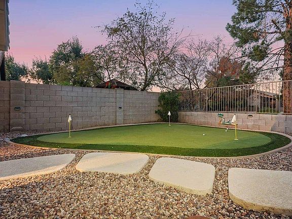 3rd image of 7384 W TONOPAH Drive
