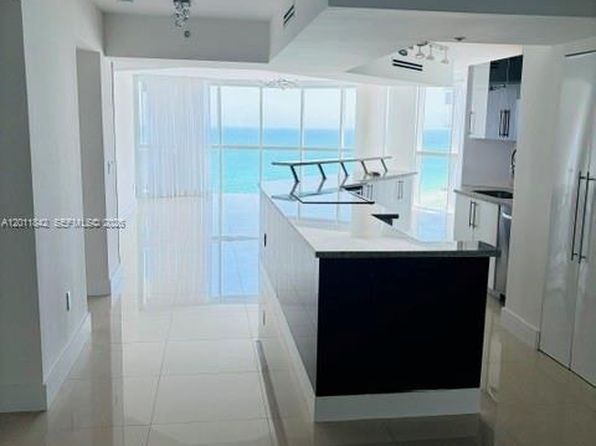 6301 Collins Ave APT 2203