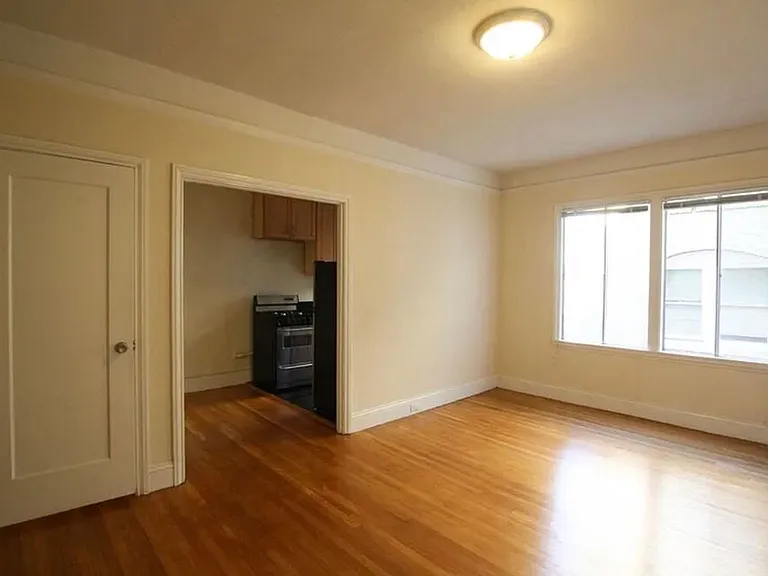 625 Leavenworth Street — Photo 9