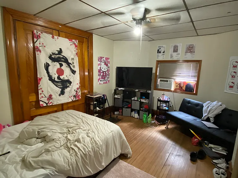 2621 N Maryland Ave #1 — Photo 3