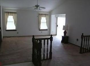4204 Greenhart Dr, Florissant, MO 63034