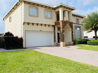 9386 SW 222nd Ln, Cutler Bay, FL 33190