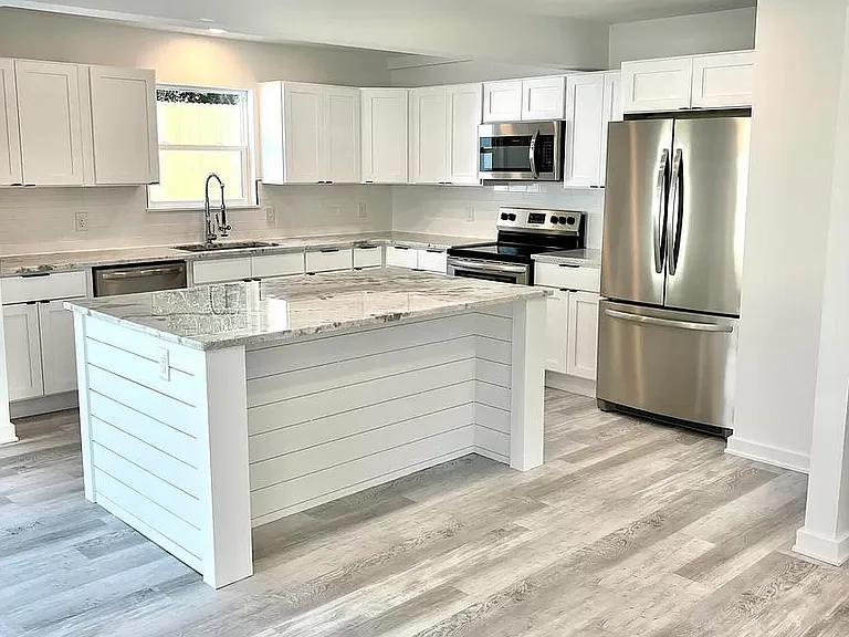 713 Cypress Dr — Photo 13