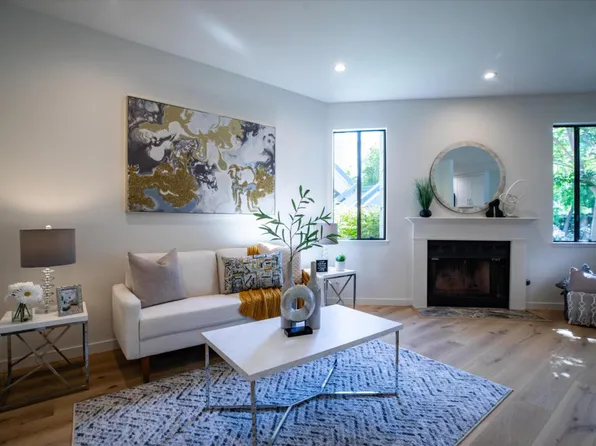 248 Walker Dr APT 7, Mountain View, CA 94043