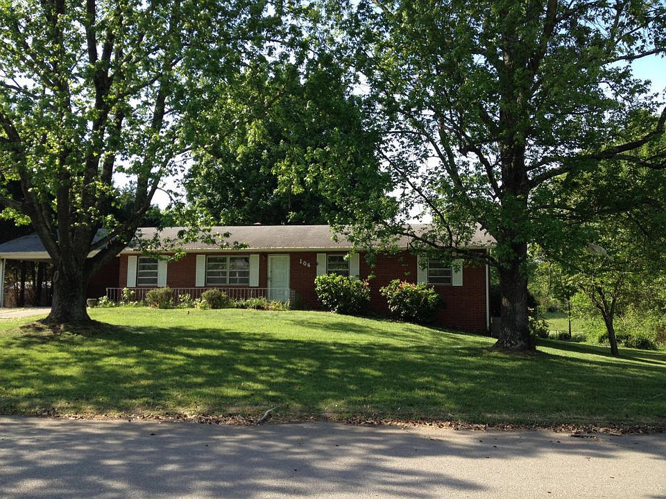 1st image of 104 Barberry Dr