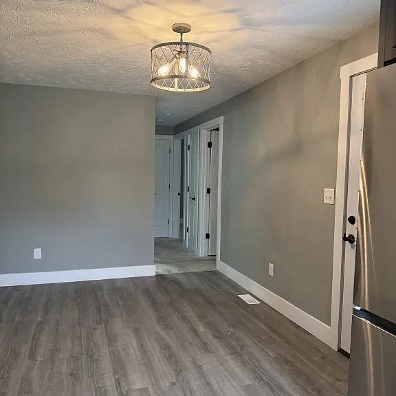 132 Villard St — Photo 9