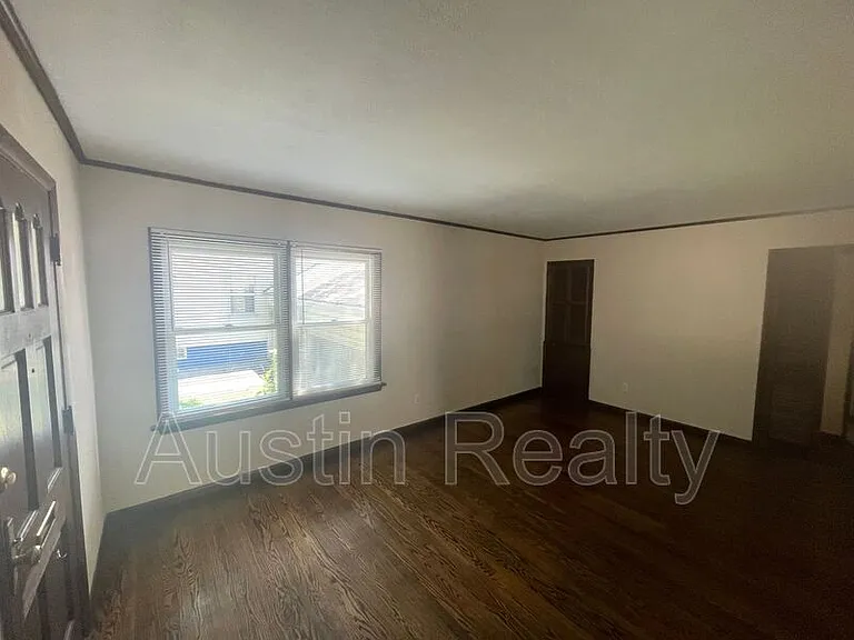 3605 Saint Gregory Ln — Photo 6