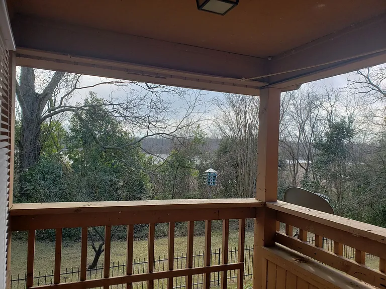 3360 Eastwood Dr — Photo 12