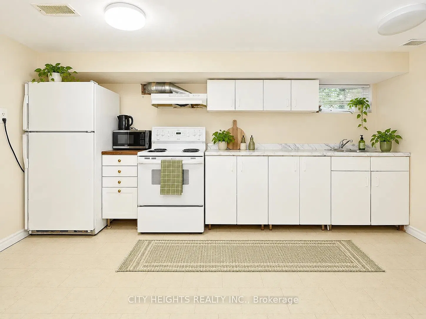 Studio, $1,400 — Photo 4