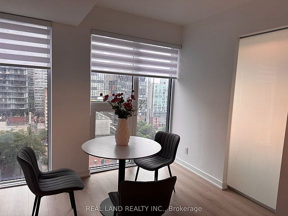 4th image of 100 Queen St E #1603