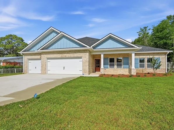 368 Coral Dr, Fort Walton Beach, FL 32548
