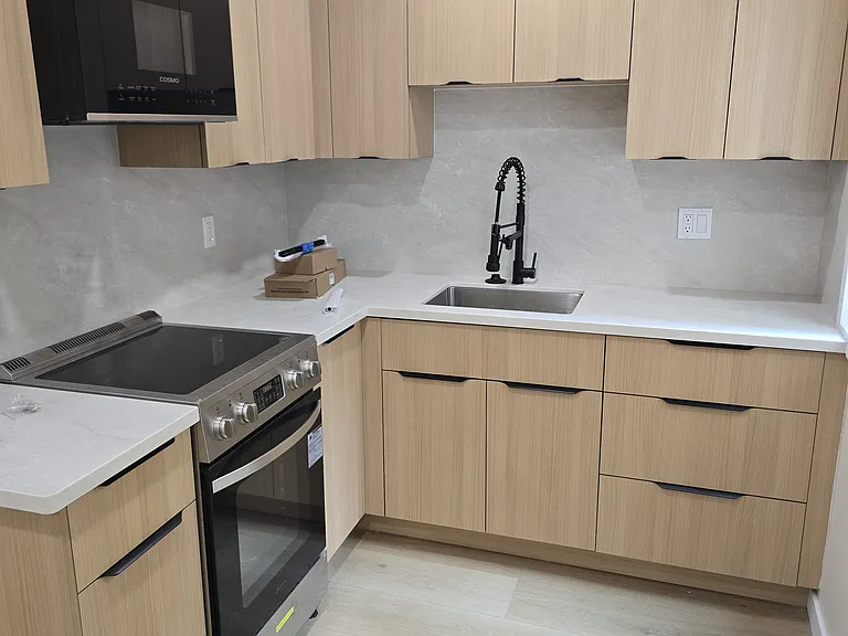 630 Lombard St #5 — Photo 1