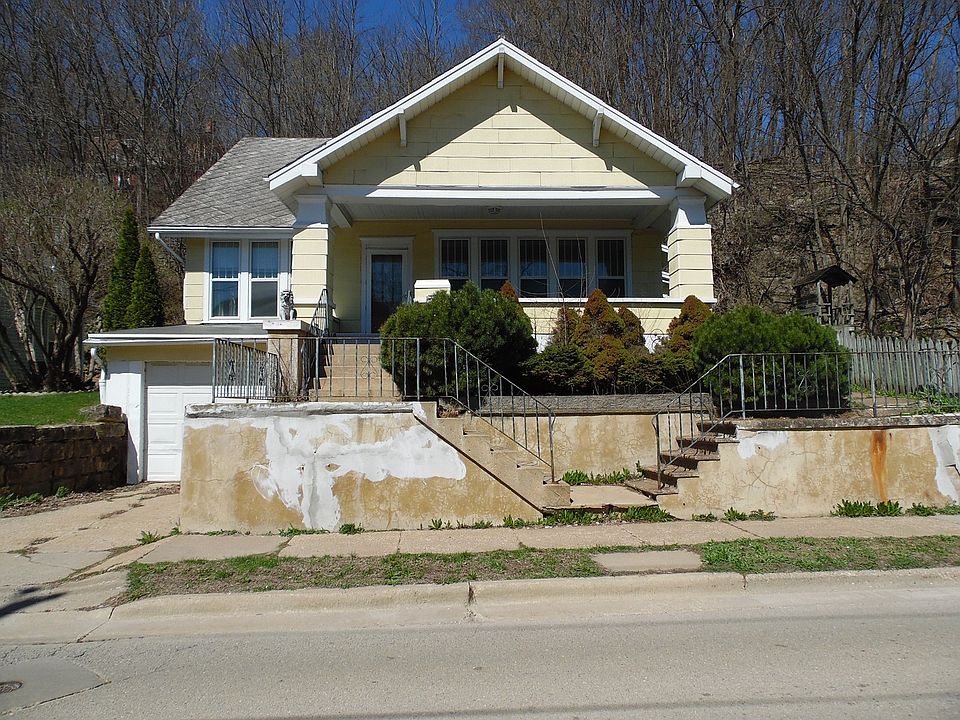 1st image of 436 Dewey Ave