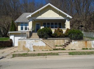 436 Dewey Ave, Galena, IL 61036