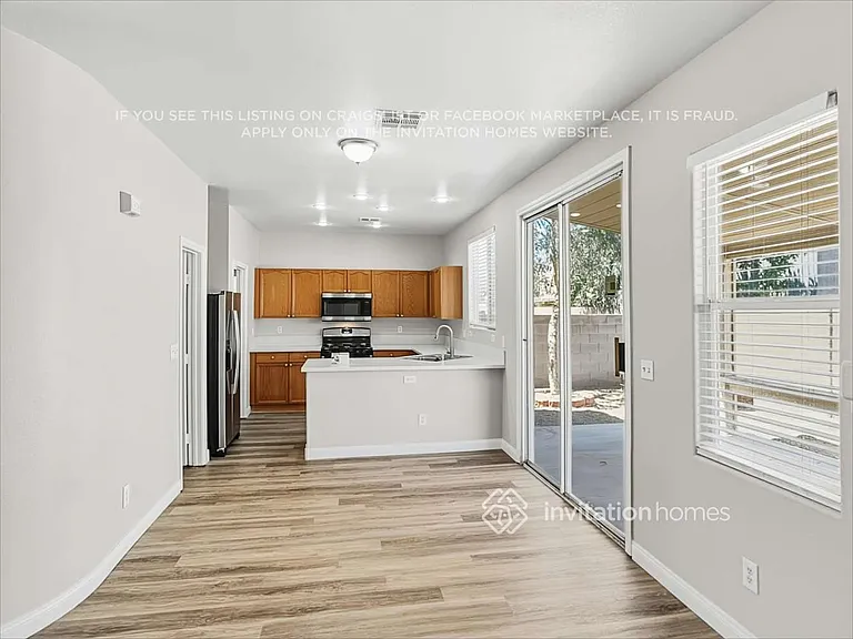 1180 Antoinette St — Photo 8