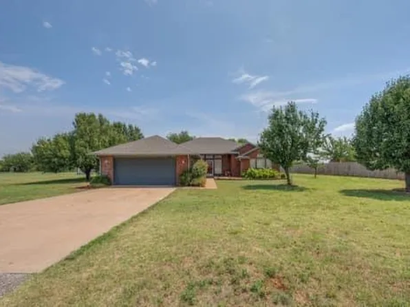 1812 Rolling Ct NW, Piedmont, OK 73078