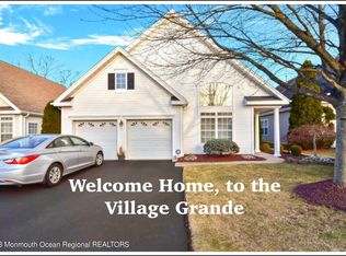 11 Hyacinth Ct, Holmdel, NJ 07733