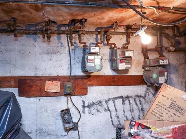 97 Avenue S image 21 of 32