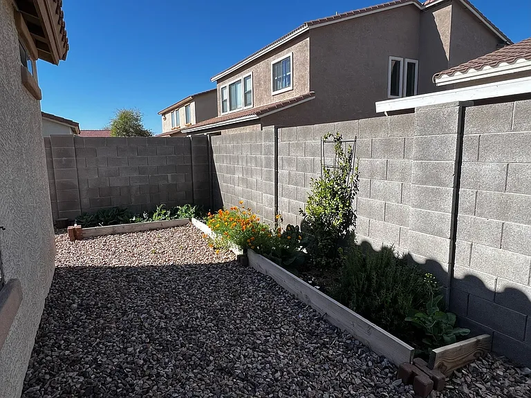 2724 S Chaparral Rd — Photo 24