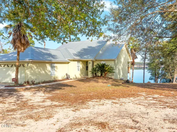 4001 Crystal Lake Dr, Chipley, FL 32428
