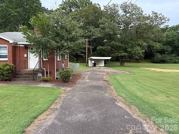 3rd image of 316 E Statesville Ave