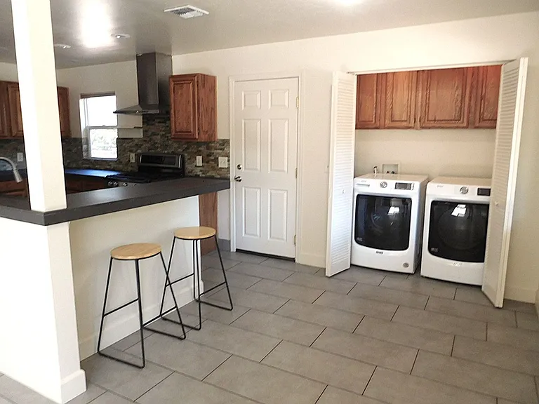 1150 Ralston St — Photo 3